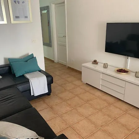 Apartment La Mar 2 Bed 2 Bath In Sought After Position Free Wifi