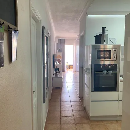 La Mar 2 Bed 2 Bath In Sought After Position Free Wifi * Puerto de Santiago (Tenerife)