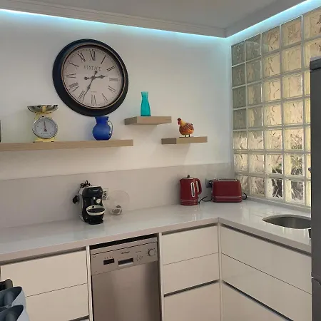 Apartment La Mar 2 Bed 2 Bath In Sought After Position Free Wifi Puerto de Santiago (Tenerife)